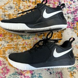 Nike Zoom Court Volleyball Shoes *Like New*